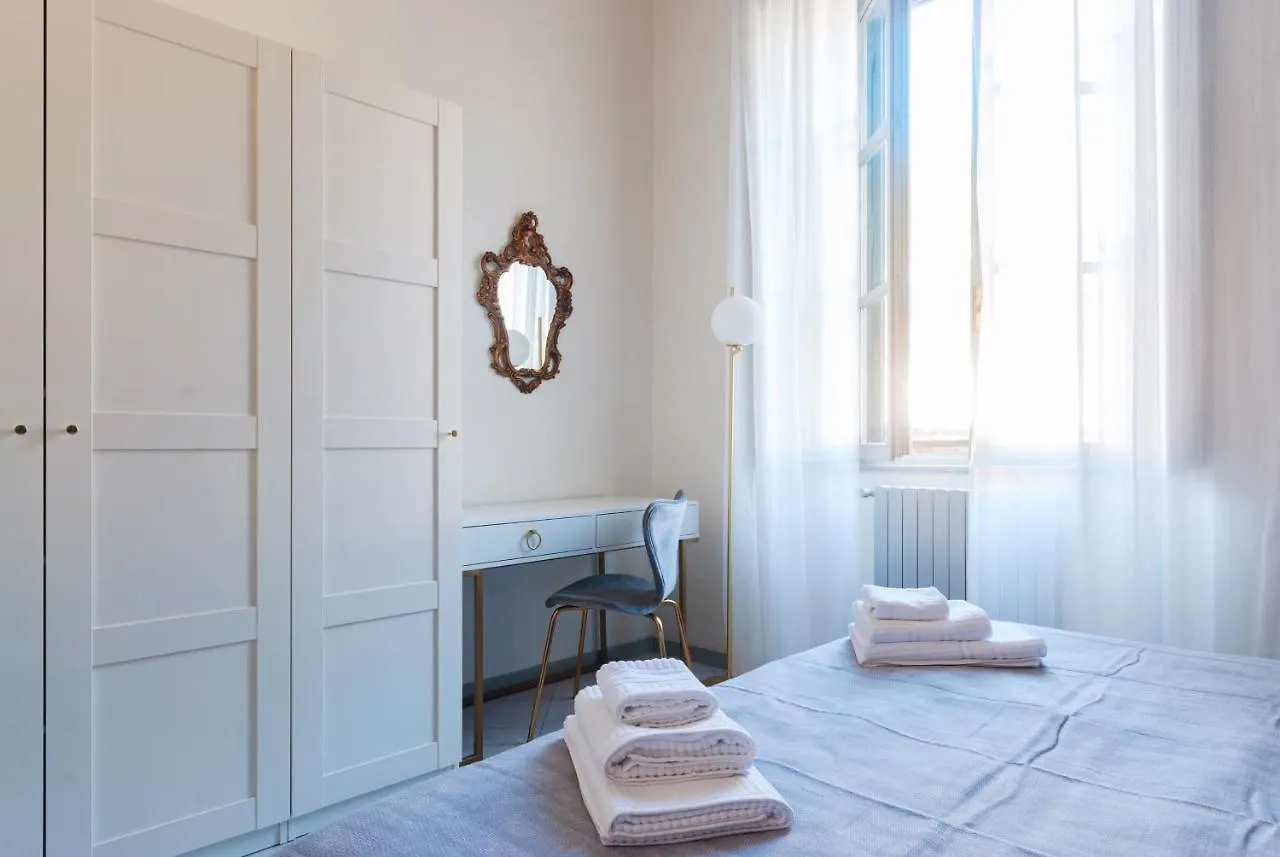 Vittani Palace - The Blue Apartment Como